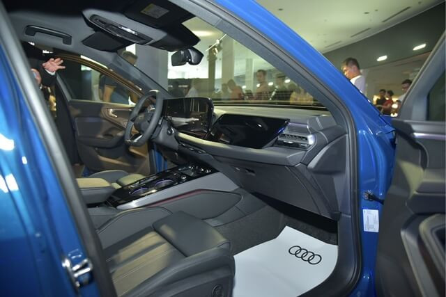 audi-a5-khoang-lai