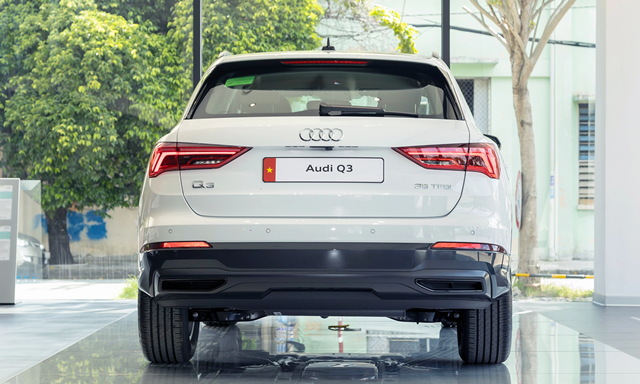 audi-q3-duoi-xe