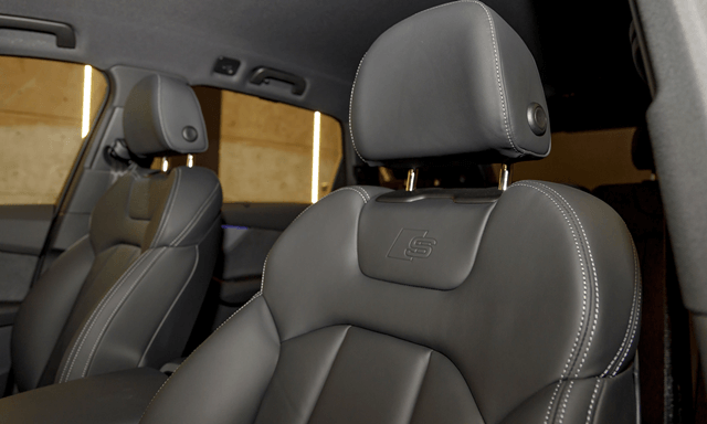 audi-q7-tua-ghe-khoang-lai