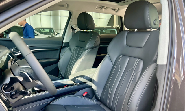 audi-q8-e-tron-ghe-ngoi-khoang-lai