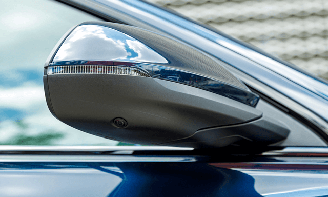audi-q8-guong-chieu-hau