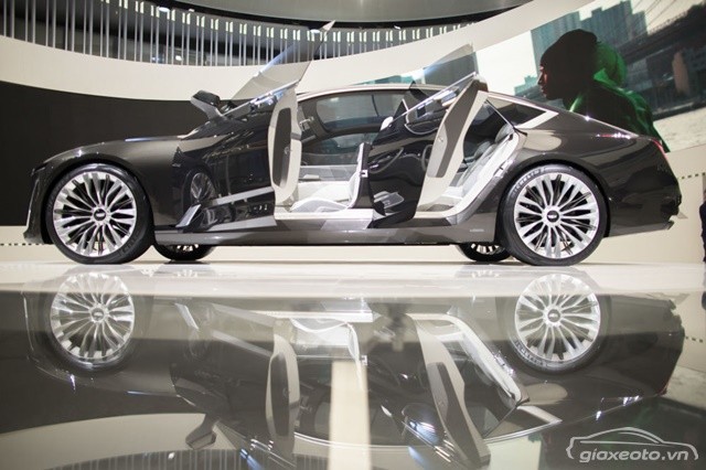 auto-show-detroit-cadilac-escala