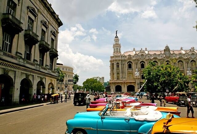 bai-xe-co-tai-Cienfuegos-cuba