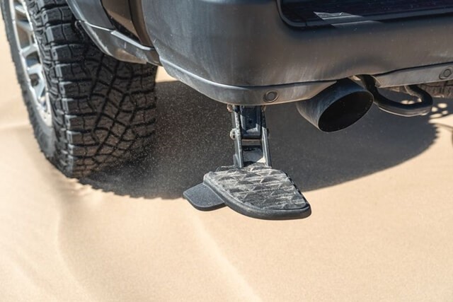 be-buoc-chan-sau-xe-ram-1500-trx