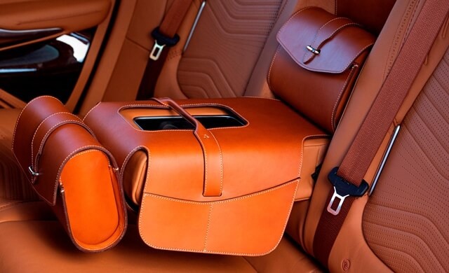 be-ty-tay-xe-aston-martin-dbx