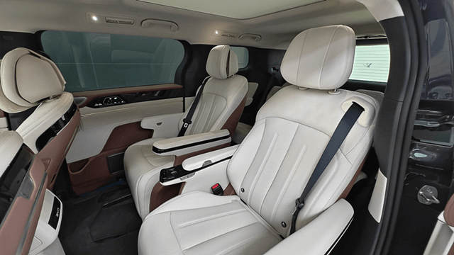 byd-m9-hang-ghe-thu-hai