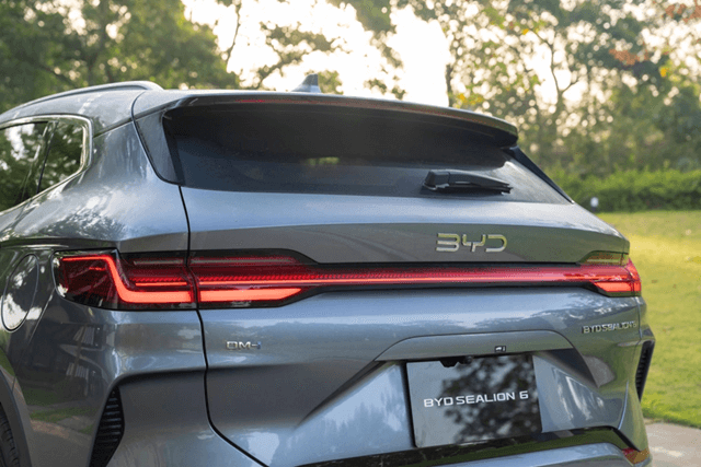 byd-sealion-6-cum-den-hau