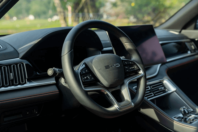 byd-sealion-6-cum-vo-lang