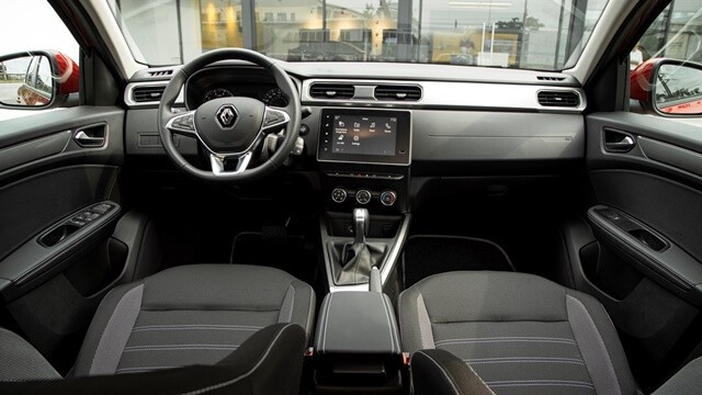 cabin-Renault-Arkana