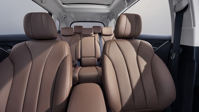 cac-hang-ghe-trong-cabin-byd-m6