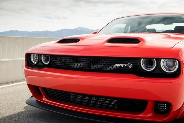 calang-xe-dodge-challenger-srt-hellcat