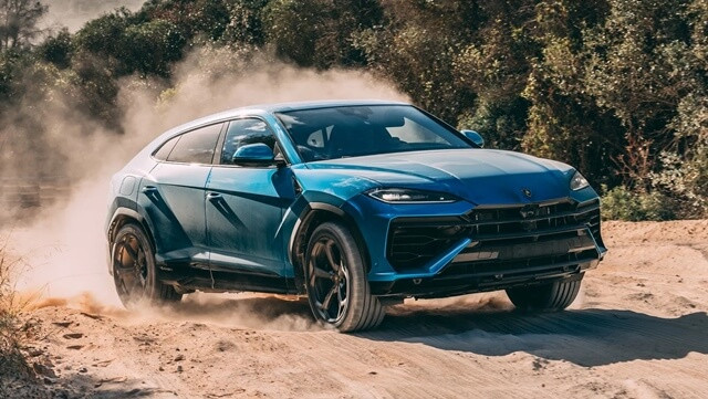 cam-giac-lai-xe-lamborghini-urus-se