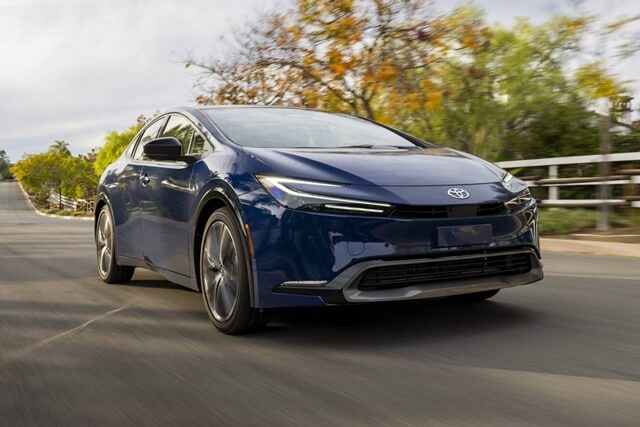 cam-giac-lai-xe-toyota-prius