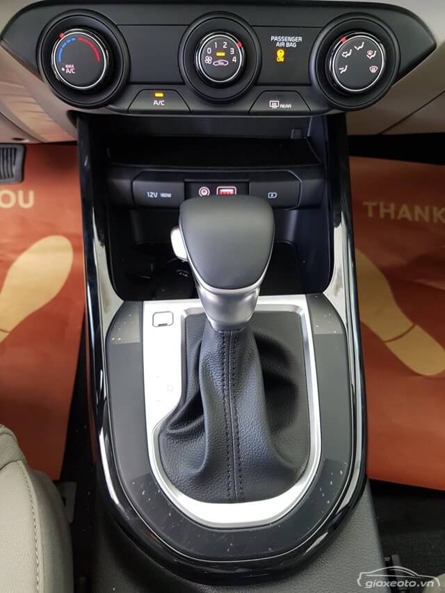 can-so-xe-kia-cerato