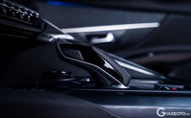 can-so-xe-peugeot-3008