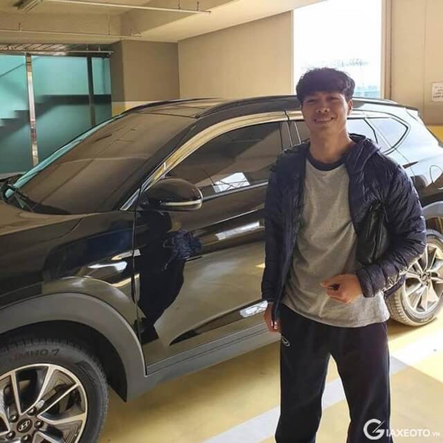 cau-thu-cong-phuong-lai-xe-thu-hyundai-hue