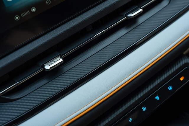 chat-lieu-da-xe-ford-territory-sport