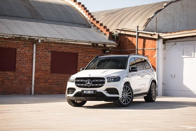 chi-tiet-Mercedes-Benz-GLS-400D-2021