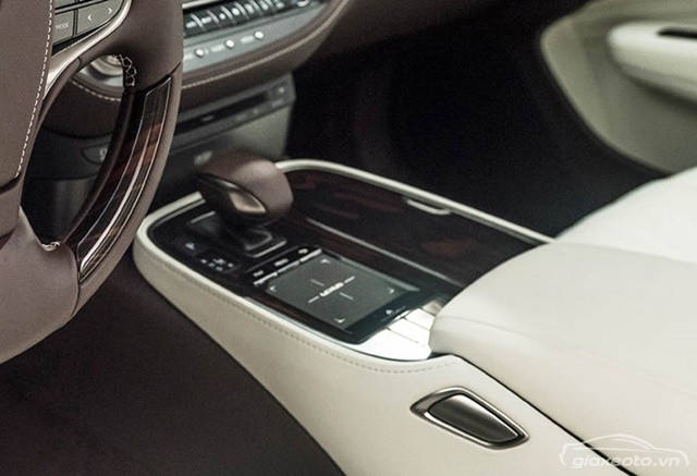 chi-tiet-can-so-xe-lexus-ls-500