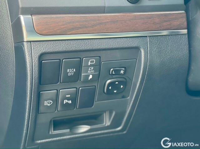 chinh-guong-xe-toyota-land-cruiser-2021