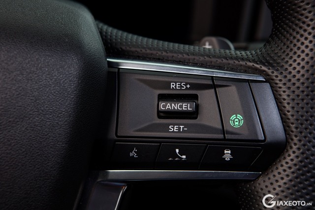 chinh-vo-lang-xe-Mitsubishi-Outlander-2024