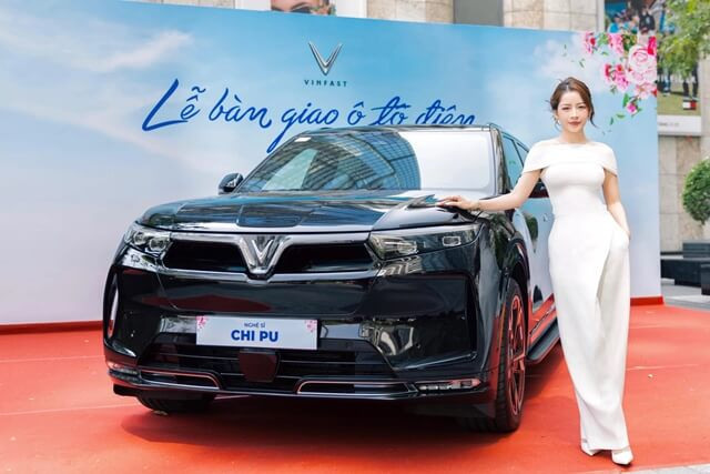 chipu-mua-xe-vinfast-vf9