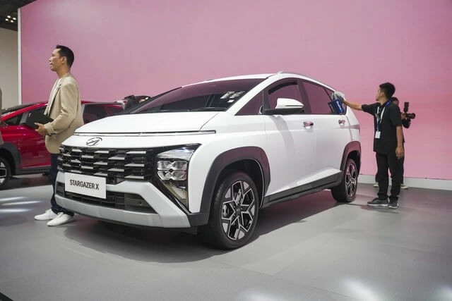 cong-gnhe-an-toan-hyundai-stargazer-x