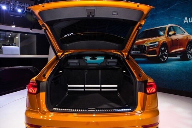 cop-sau-xe-Audi-Q8