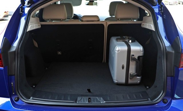 cop-sau-xe-jaguar-e-pace