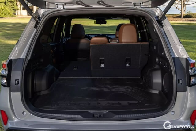 cop-sau-xe-subaru-forester-2025