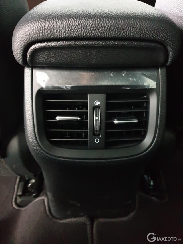 cua-gio-dieu-hoa-hang-ghe-sau-xe-kia-cerato