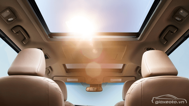cua-so-troi-xe-Toyota-Sienna