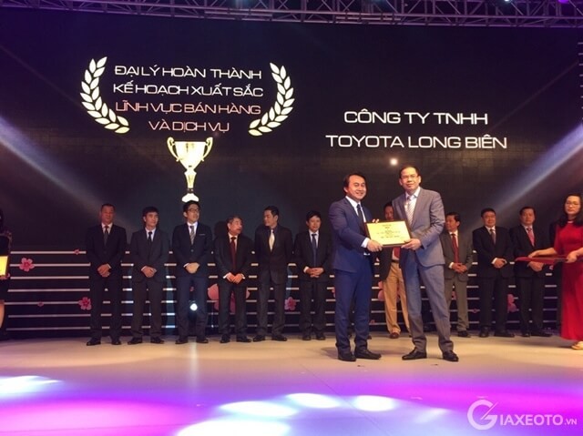 dai-ly-toyota-long-bien-ha-noi