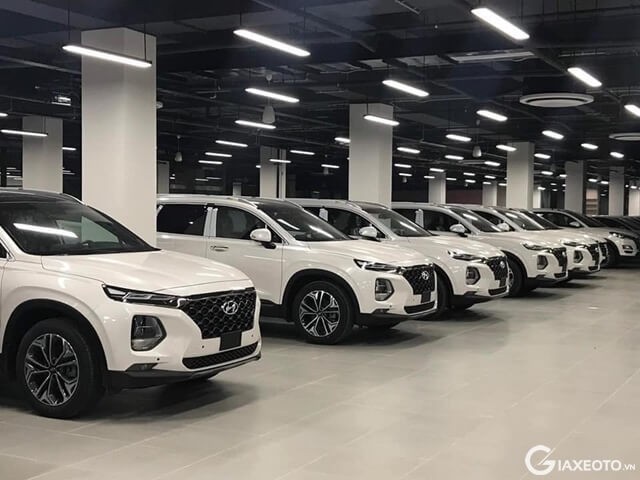 dai-ly-xe-santafe-giai-phong