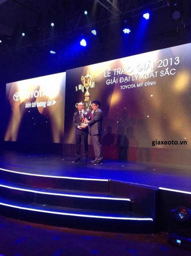 dai_ly_toyota_xuat_sac