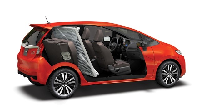 danh-gia-xe-honda-jazz-ve-noi-that