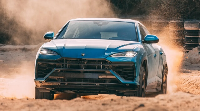 danh-gia-xe-lamborghini-urus-se