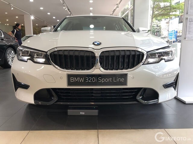 BMW 320i 2023 Gi L n B nh u i 01 2023 