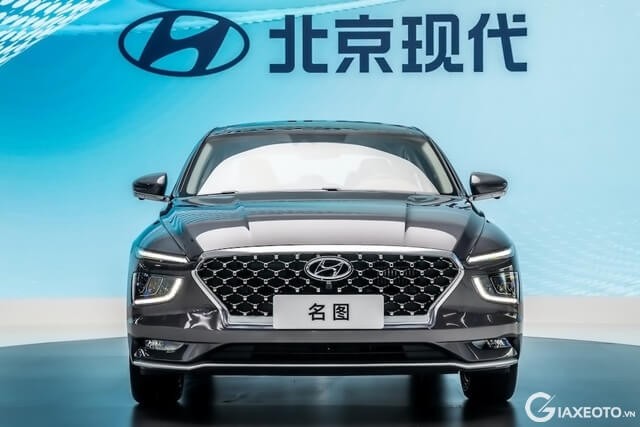 dau-xe-hyundai-mistra