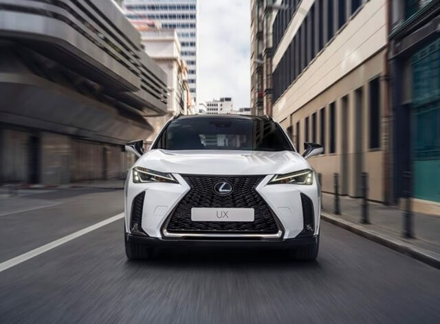 dau-xe-lexus-ux300h
