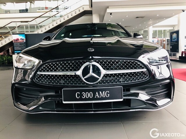 dau-xe-mercedes-c300-amg