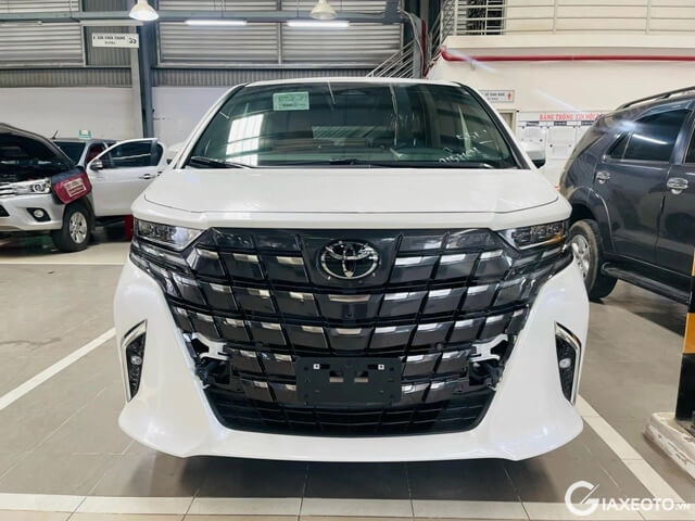 dau-xe-toyota-alphard-2025-mau-trang-ngoc-trai