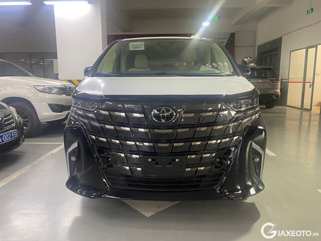 dau-xe-toyota-alphard-2025