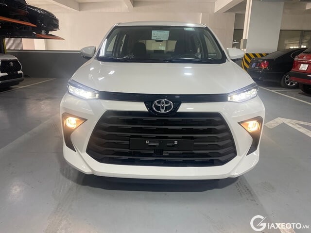 ngoai-that-toyota-avanza
