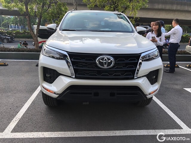 dau-xe-toyota-fortuner