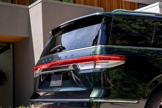 den-hau-xe-lincoln-navigator