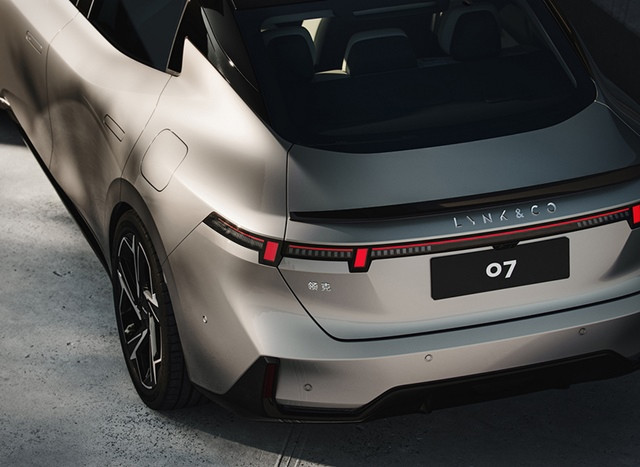 den-hau-xe-lynk-co-07