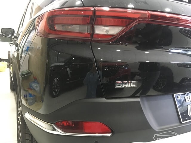 den-sau-xe-baic-changhe-q7