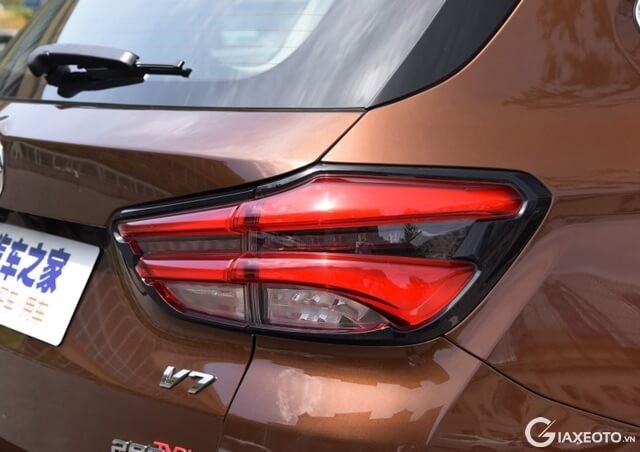 den-sau-xe-brilliance-v7