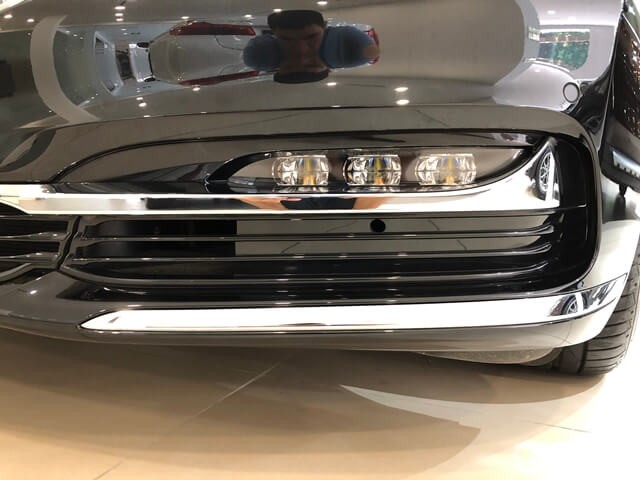 den-suong-mu-xe-bmw-730li